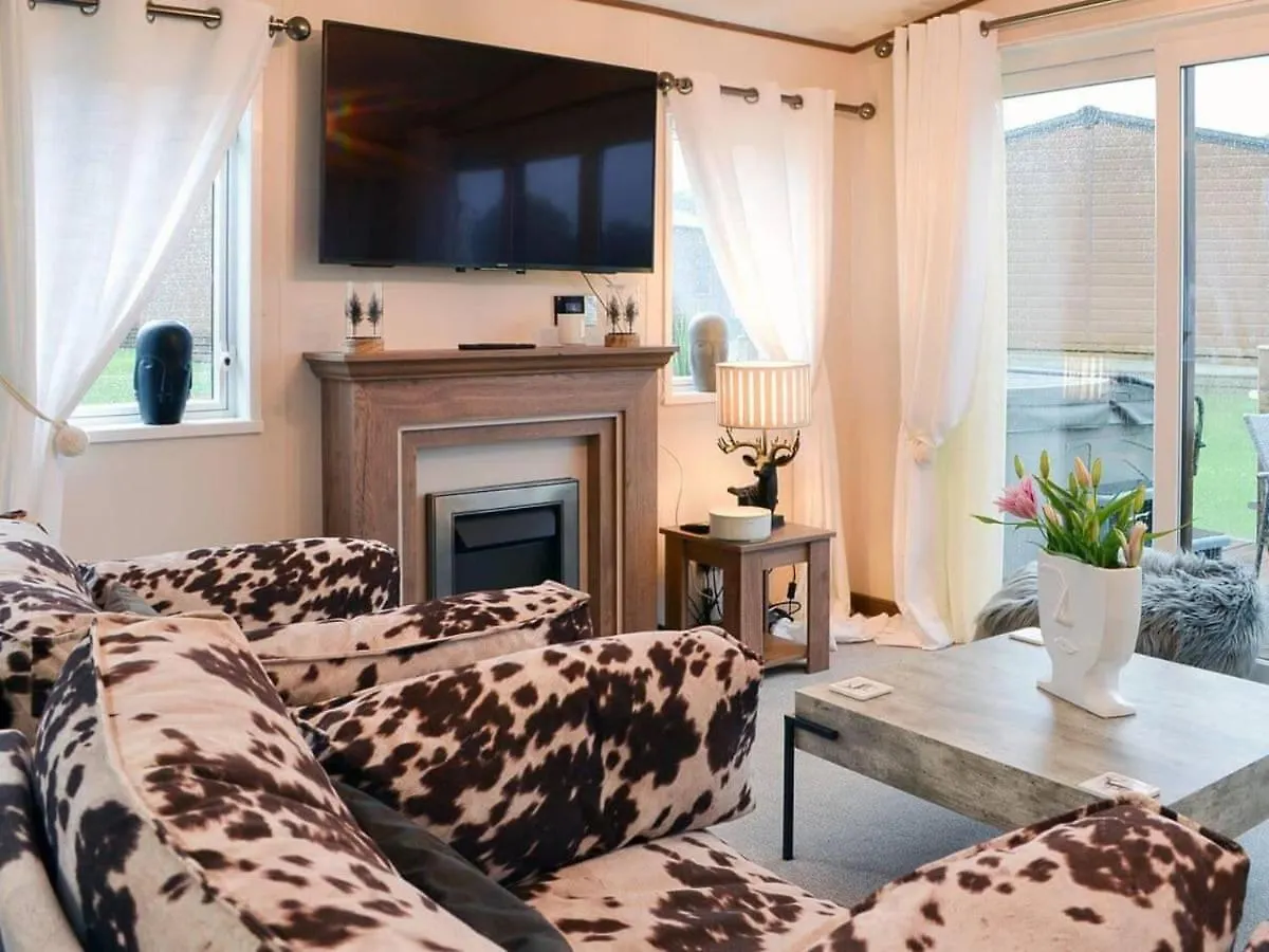 בית נופש ברידלינגטון Luxury Boutique Style Lodge With Hot Tub בריטניה
